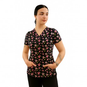 POLERA CLÍNICA MUJER ESTAMPADA MIKE’S ANTIFLUIDO CORAZON